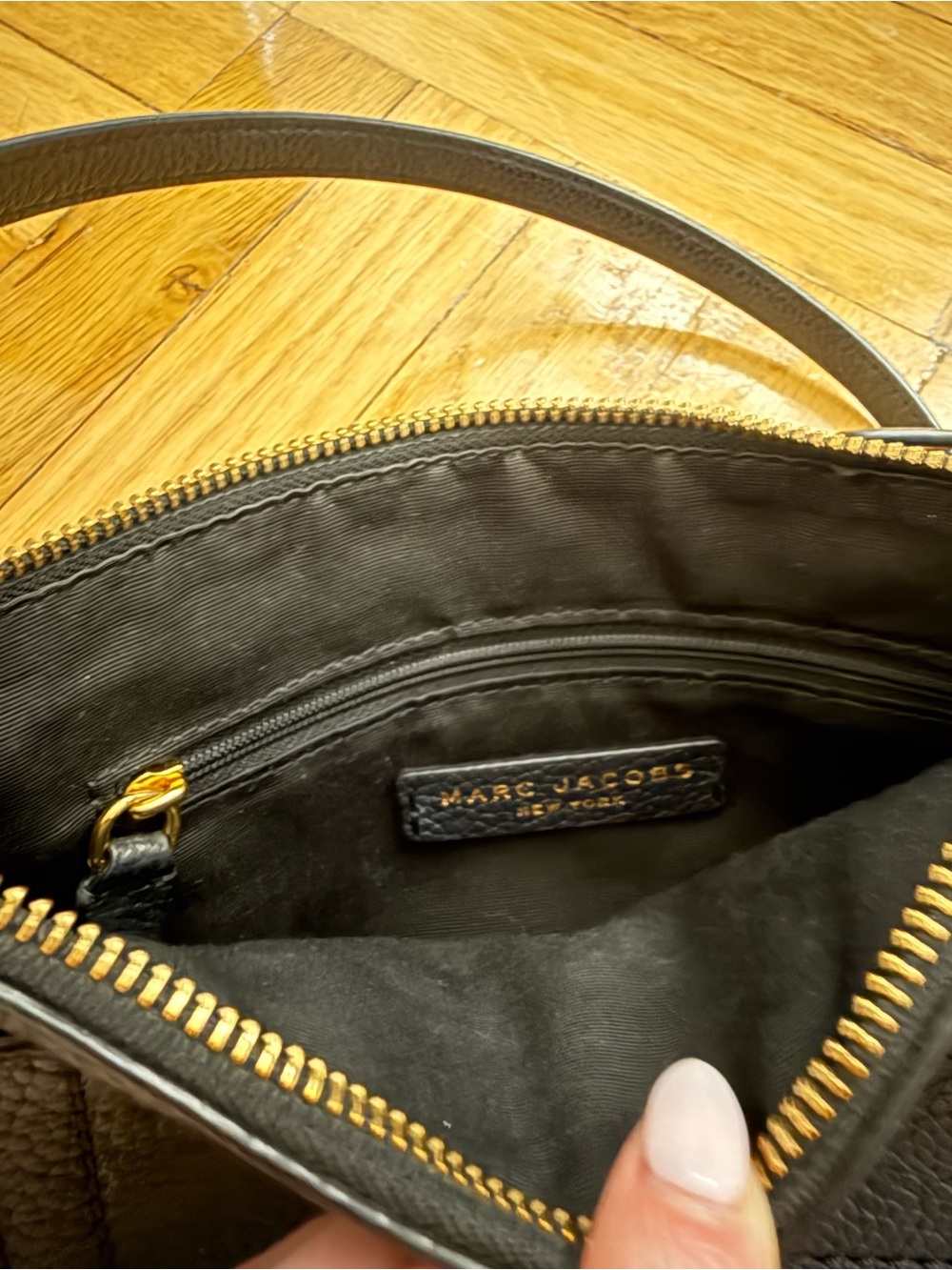 Marc Jacobs Black Leather Crossbody with Gold Hardware - Picture 5 of 5